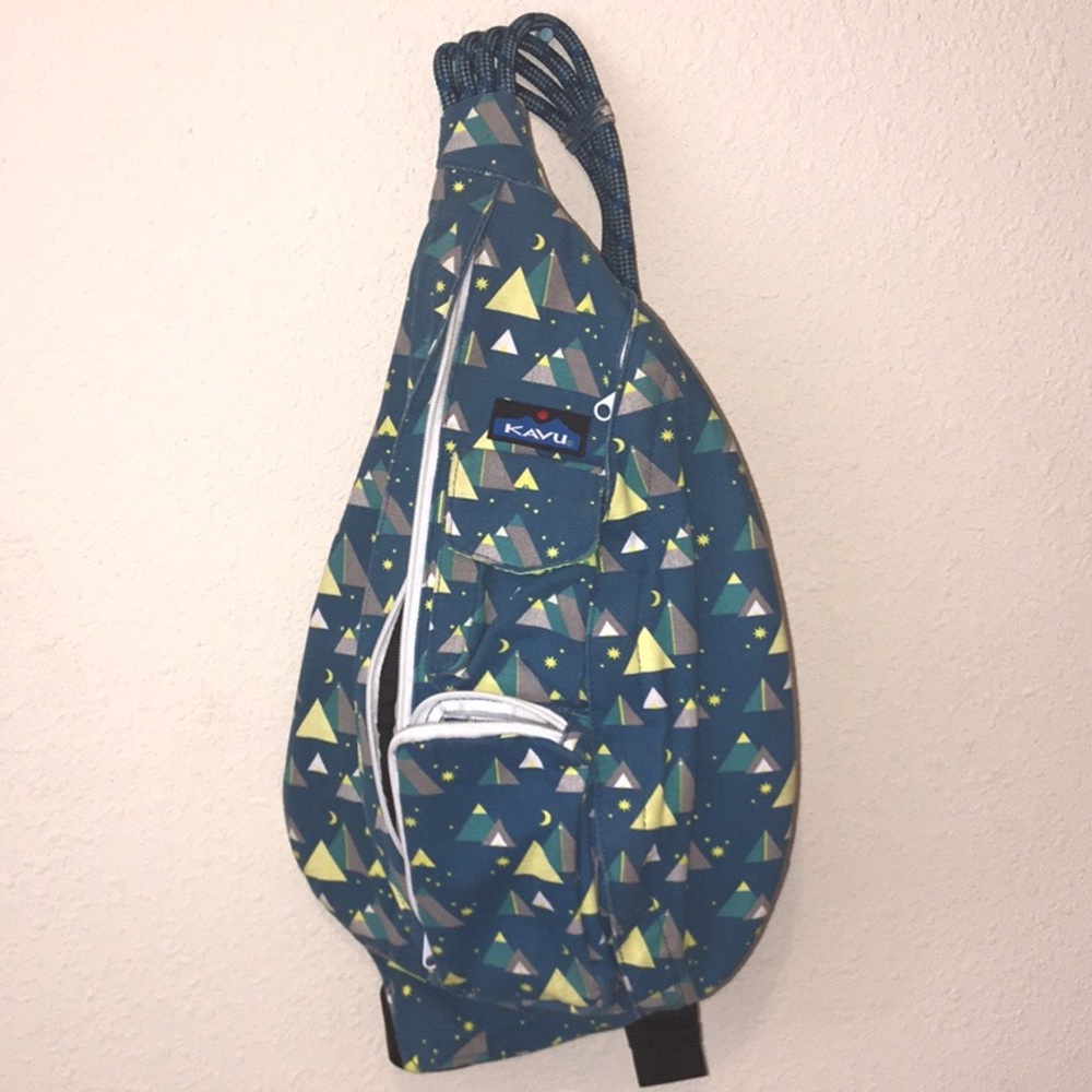 Kavu rope sling backpack NWT(cut off but included)